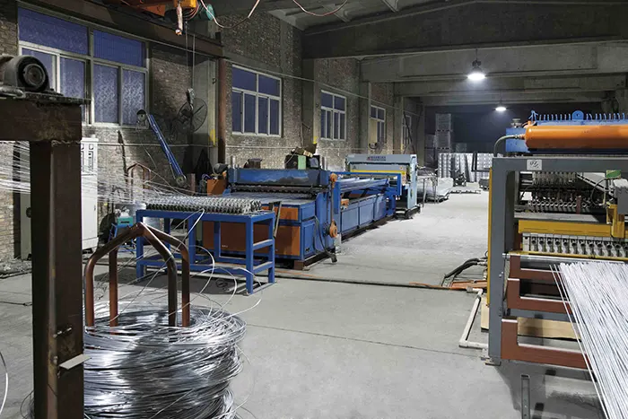 Wire Mesh Welding Workshop